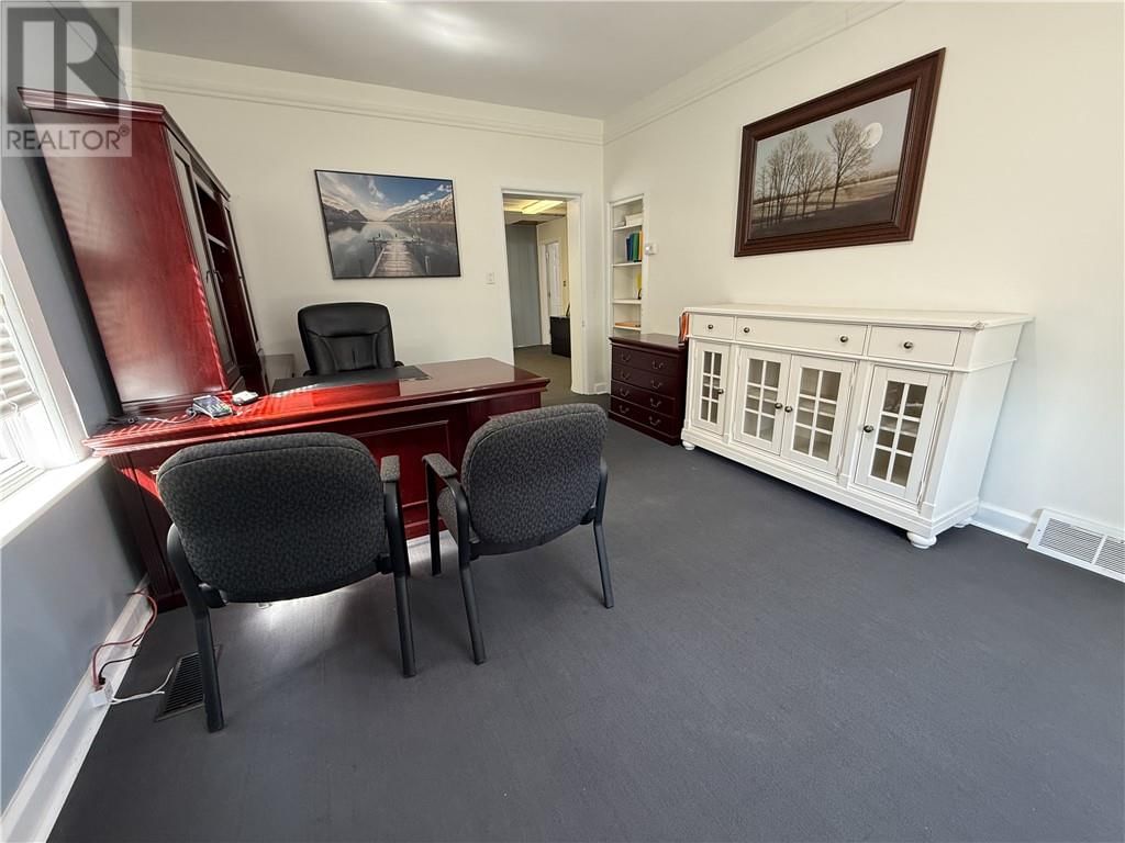 4 ELEANOR STREET Image 9