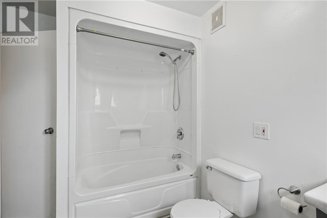 338 KING STREET Image 23