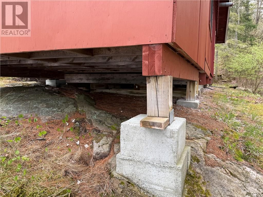 3 MASON ISLAND Image 19