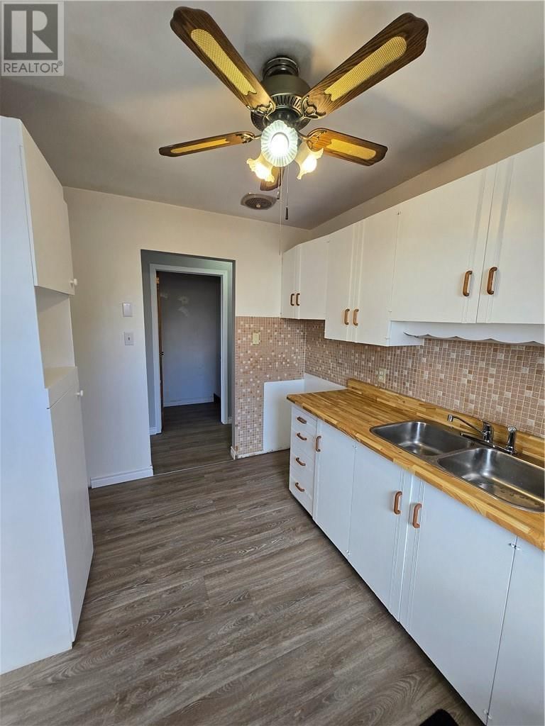 26 MAPLE BOULEVARD Image 14