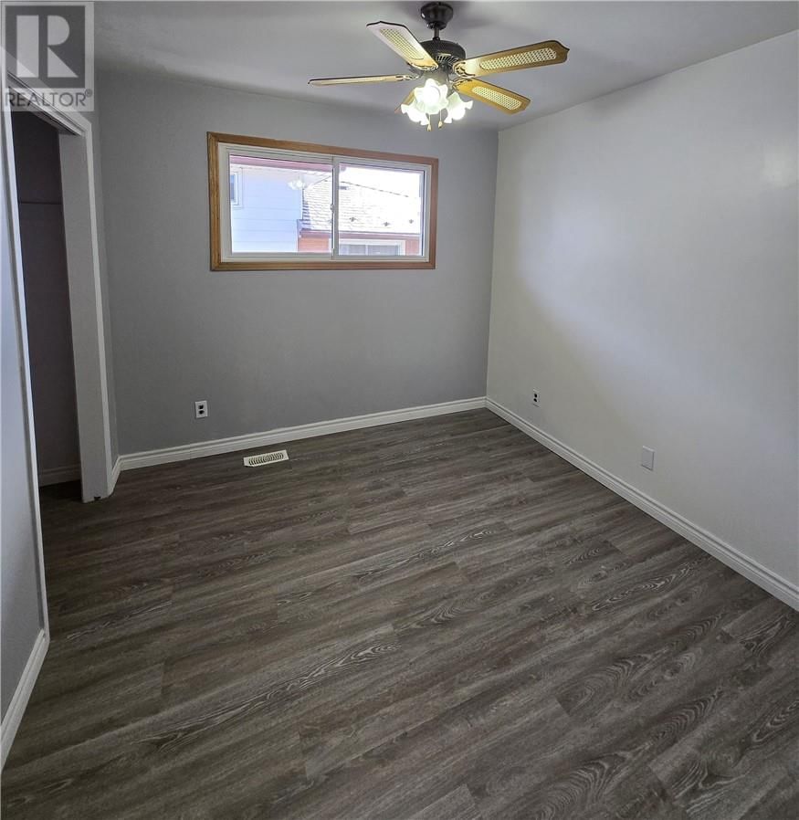 26 MAPLE BOULEVARD Image 16