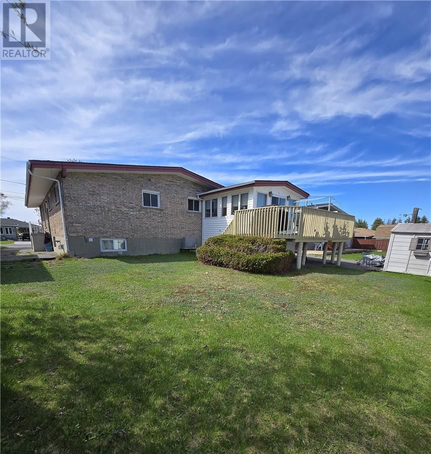 26 MAPLE BOULEVARD Image 20