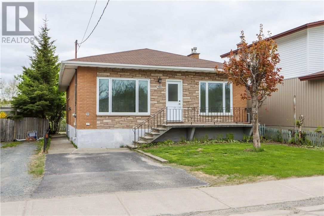 703 ONTARIO STREET Image 1
