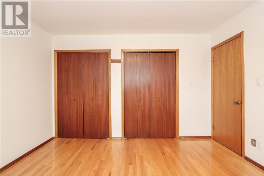 703 ONTARIO STREET Image 16