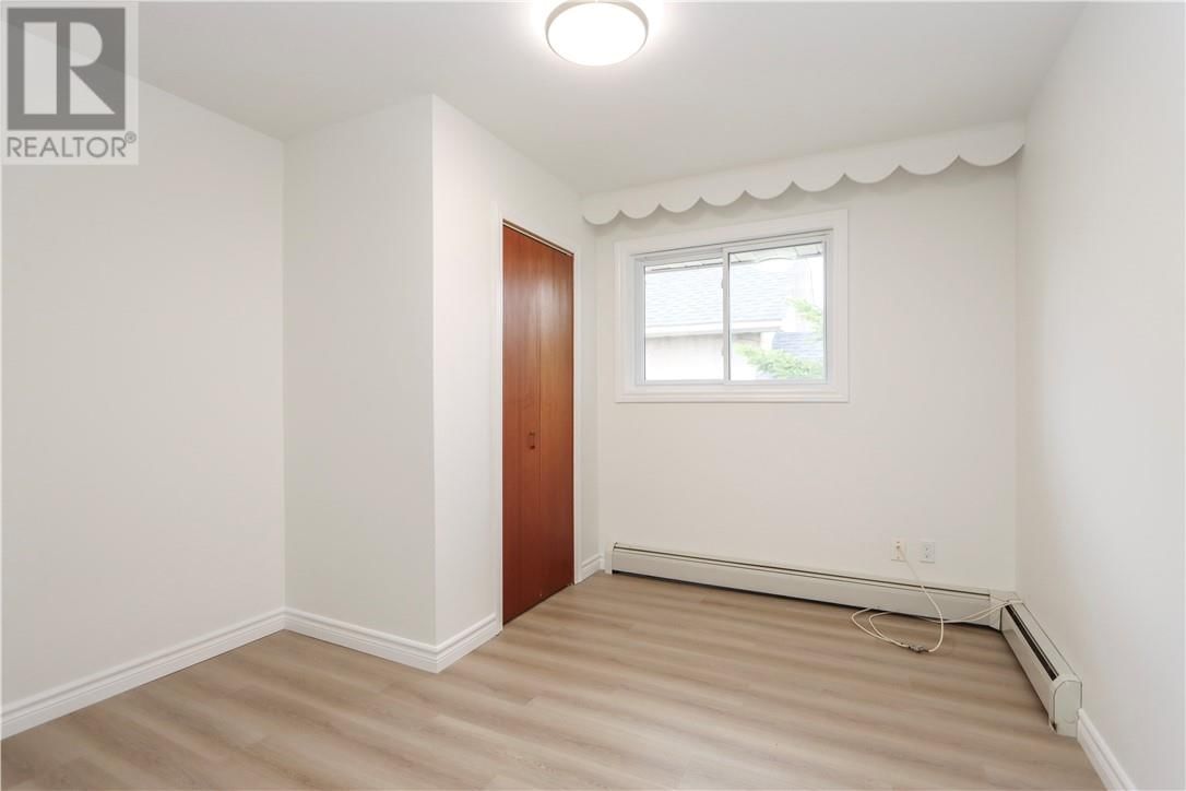 703 ONTARIO STREET Image 21