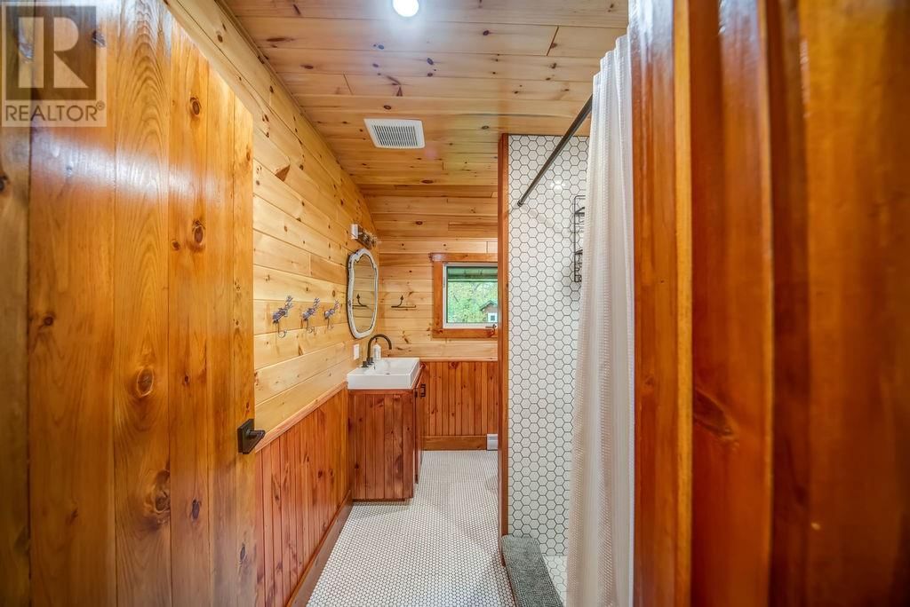 219 PINEWOOD ROAD Image 31