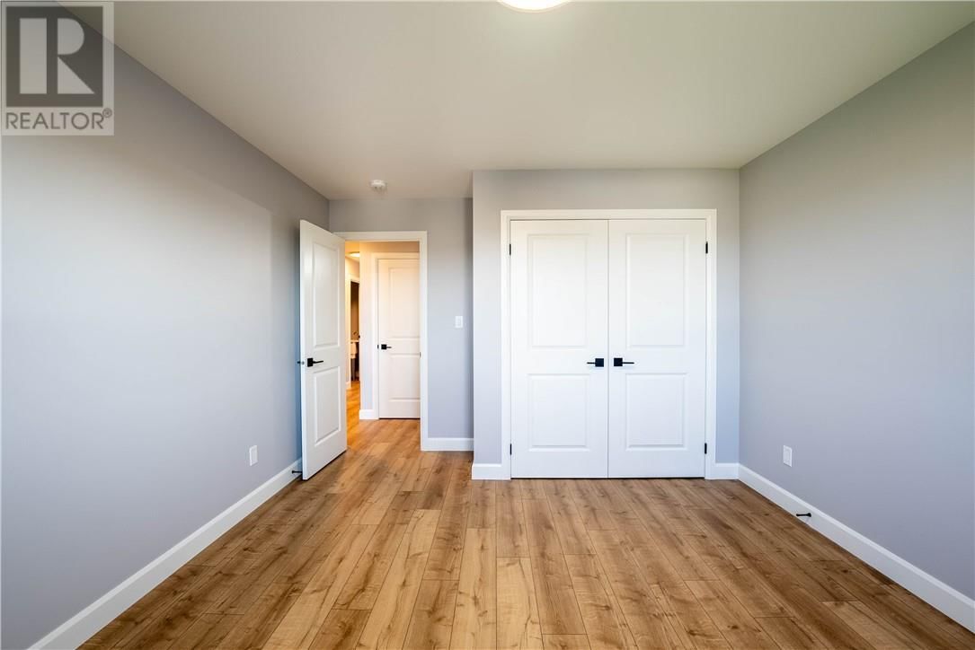 2951 RUBY STREET Image 11