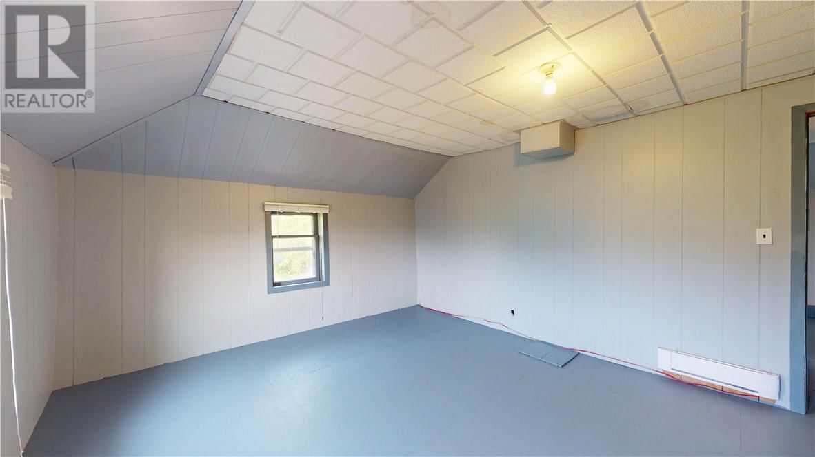 638 SOUTH LINE ROAD Image 61