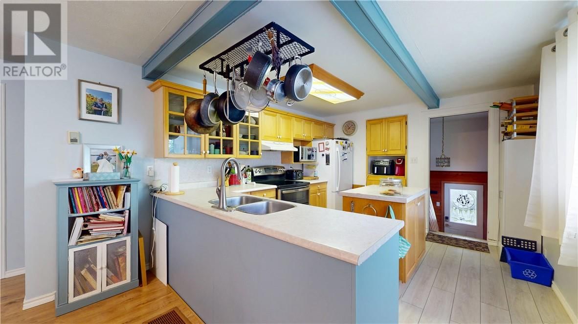 1 DRAPER ST. Image 27