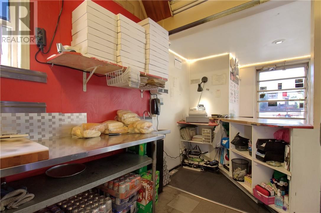 878 BARRYDOWNE ROAD Image 7