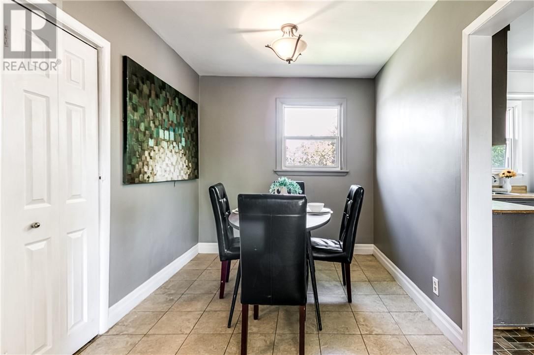 1440 HAWTHORNE DRIVE Image 12