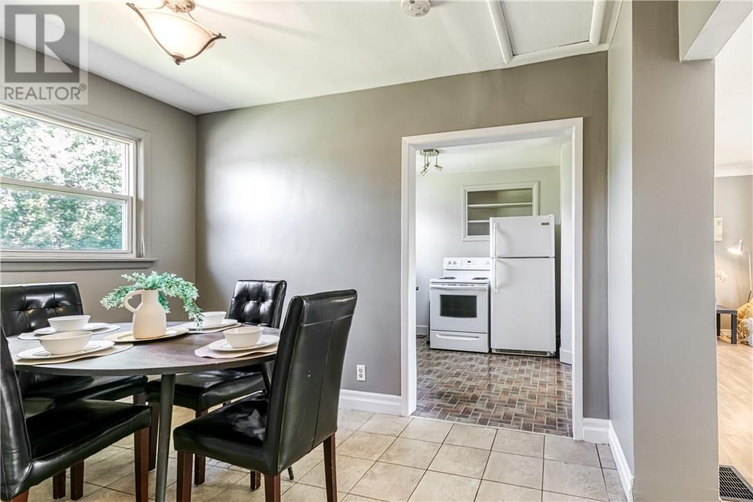 1440 HAWTHORNE DRIVE Image 13