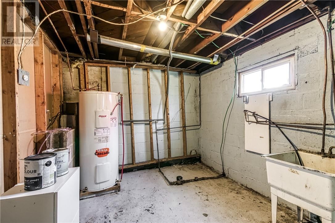 1440 HAWTHORNE DRIVE Image 17