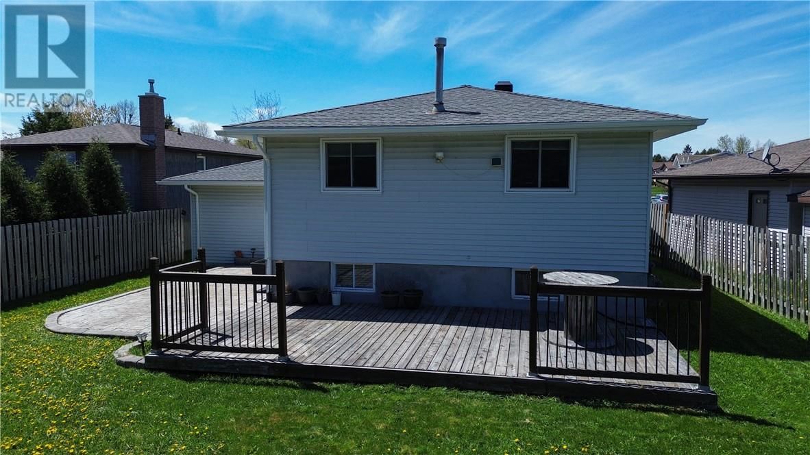 1864 COVEWOOD CRESCENT Image 10
