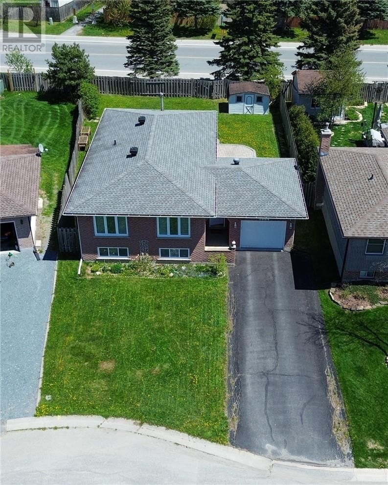 1864 COVEWOOD CRESCENT Image 4