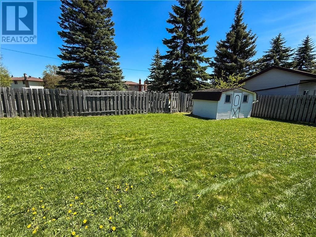 1864 COVEWOOD CRESCENT Image 40