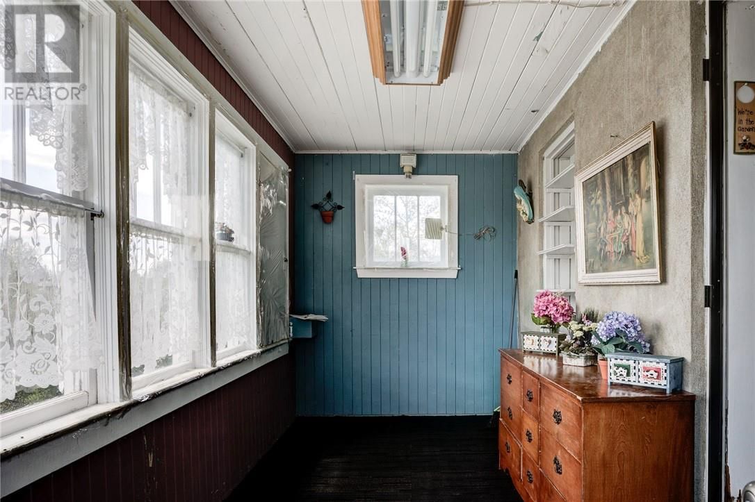 2496 BIRCH STREET Image 10