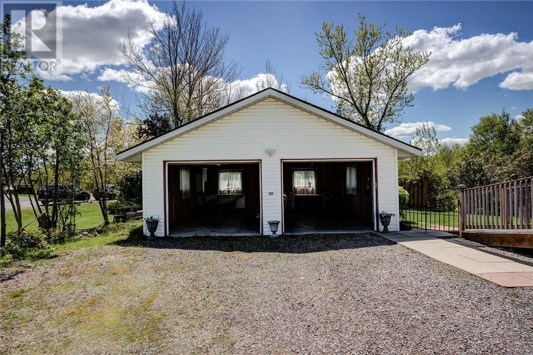 2496 BIRCH STREET Image 7