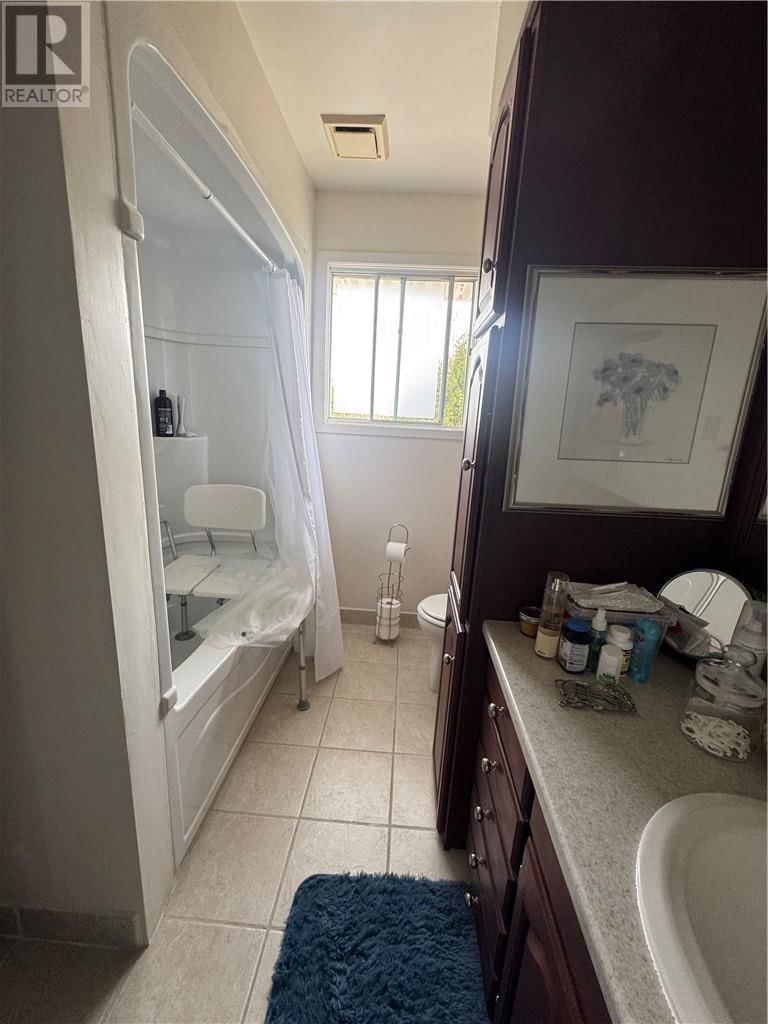 3133 BANCROFT Image 18