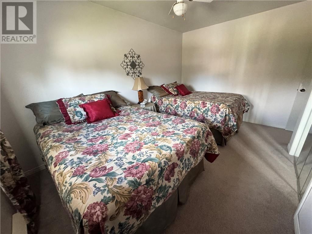 3133 BANCROFT Image 20