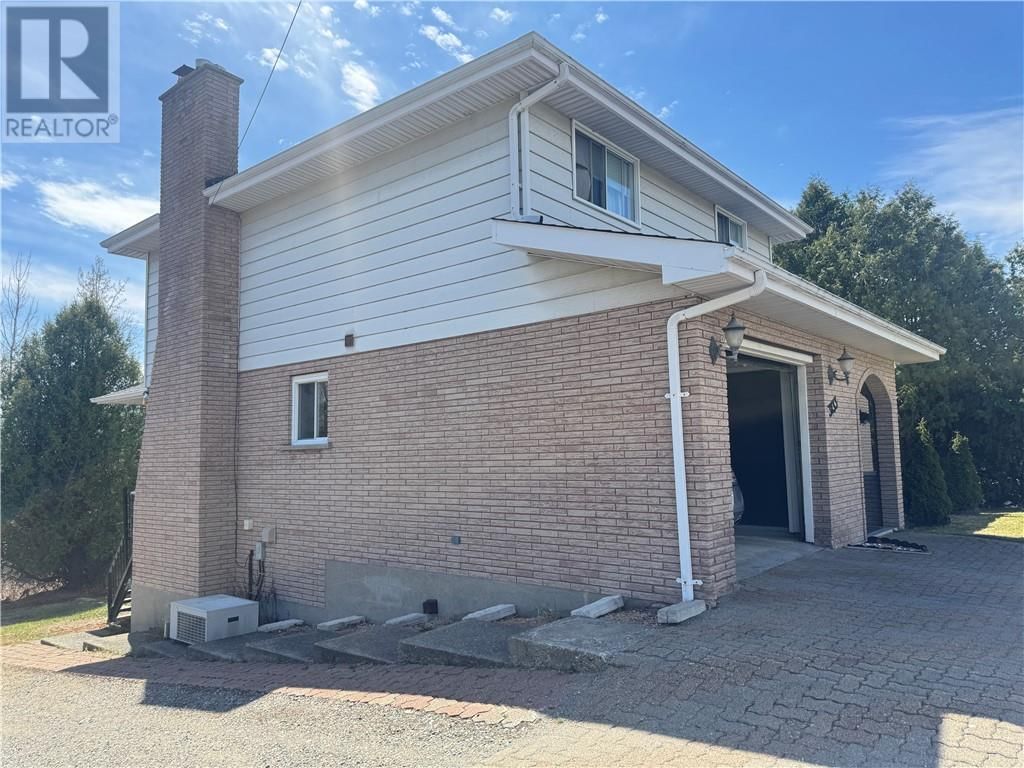 3133 BANCROFT Image 27