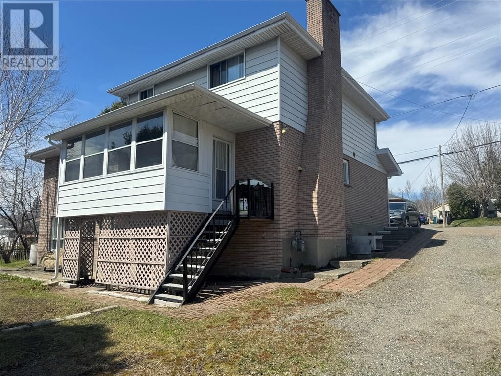 3133 BANCROFT Image 29