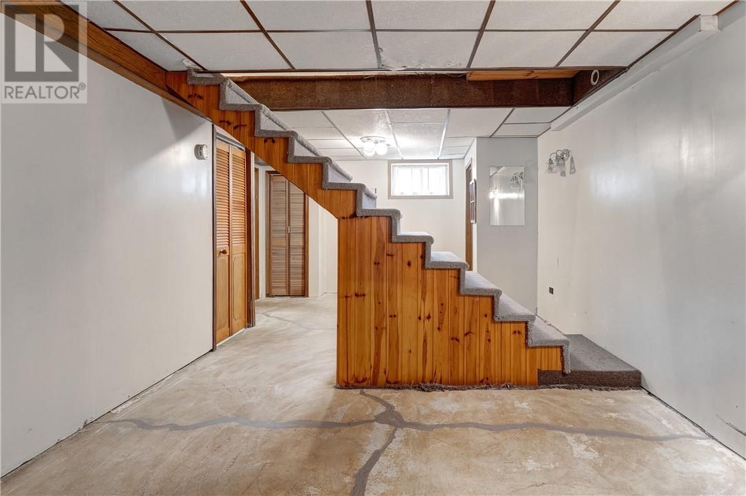 29 LLOYD STREET Image 14