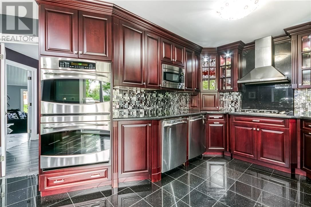 530 GALAXY COURT Image 10