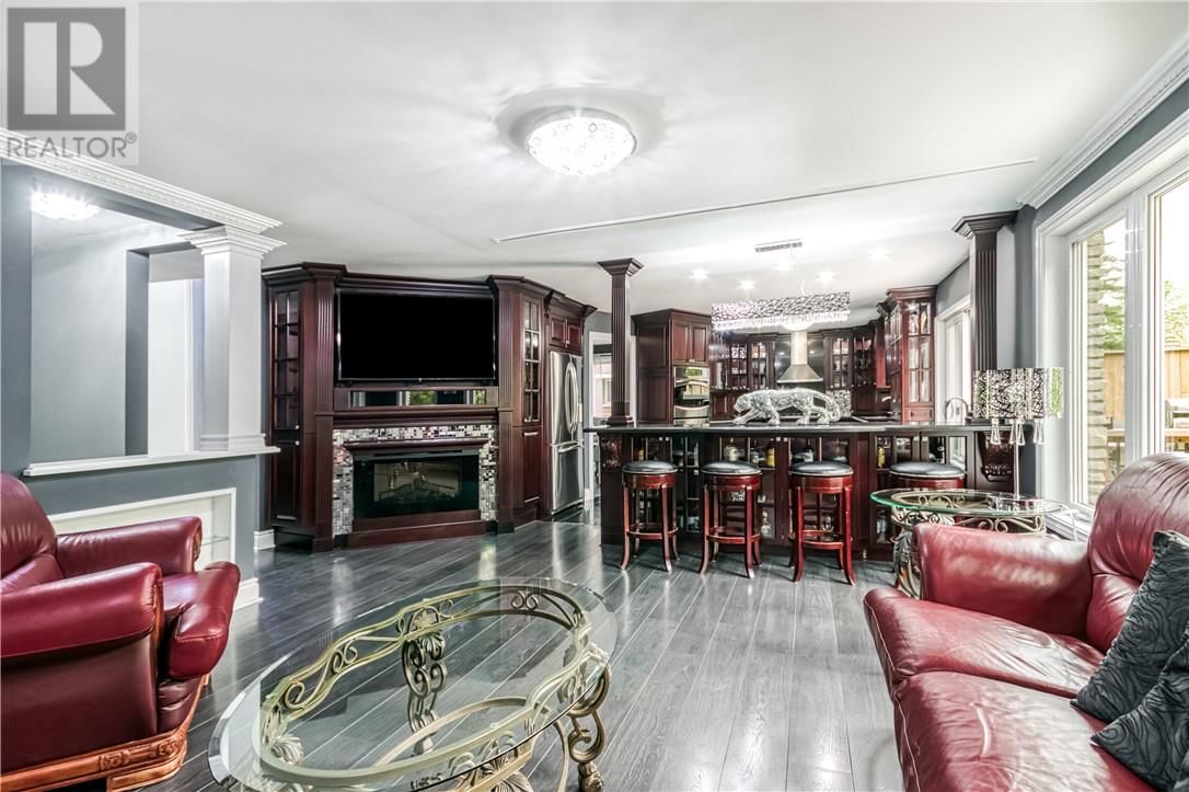 530 GALAXY COURT Image 15