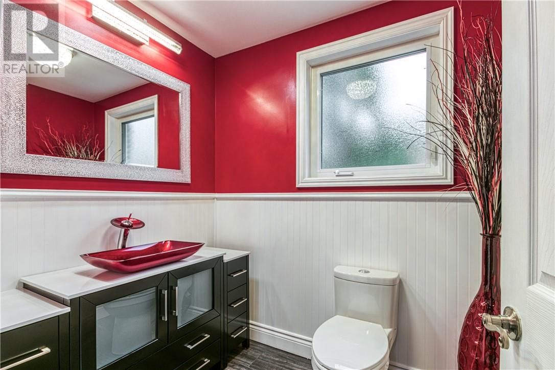 530 GALAXY COURT Image 18