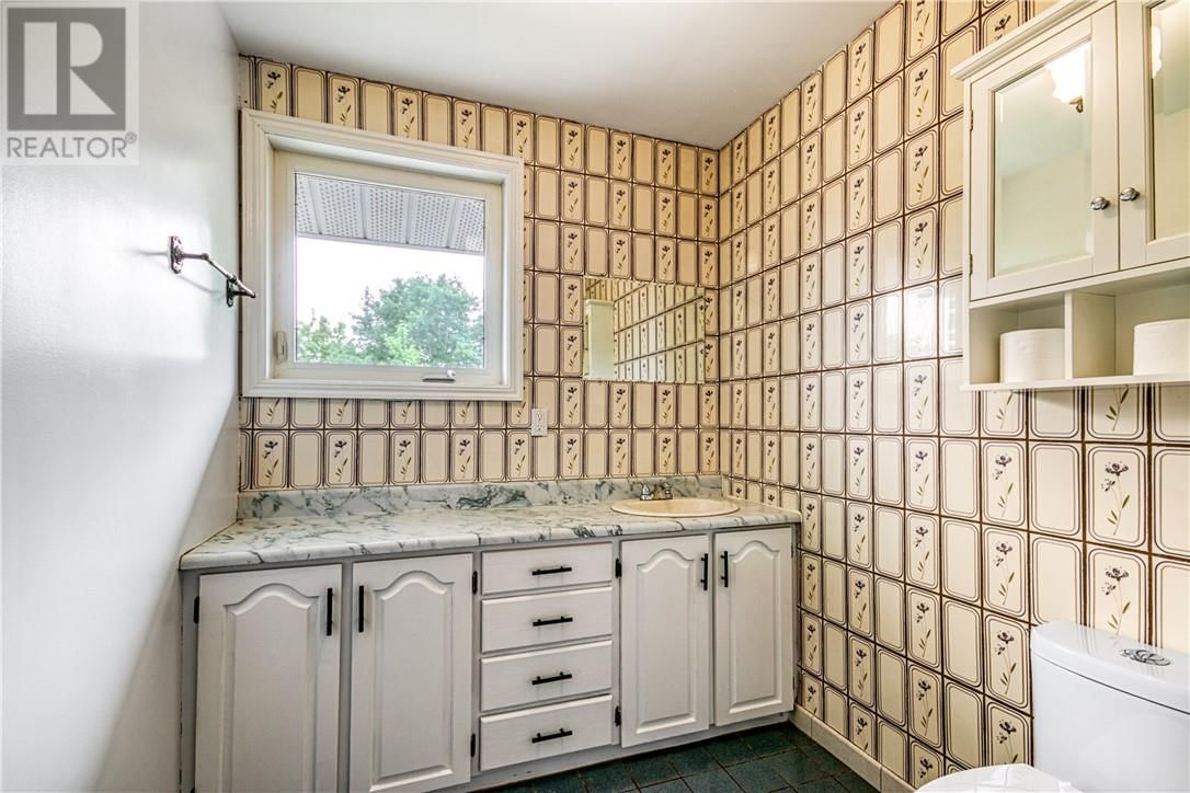 530 GALAXY COURT Image 23