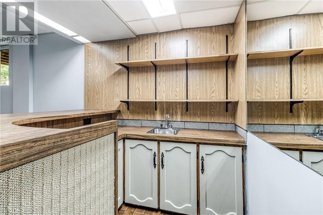 530 GALAXY COURT Image 32