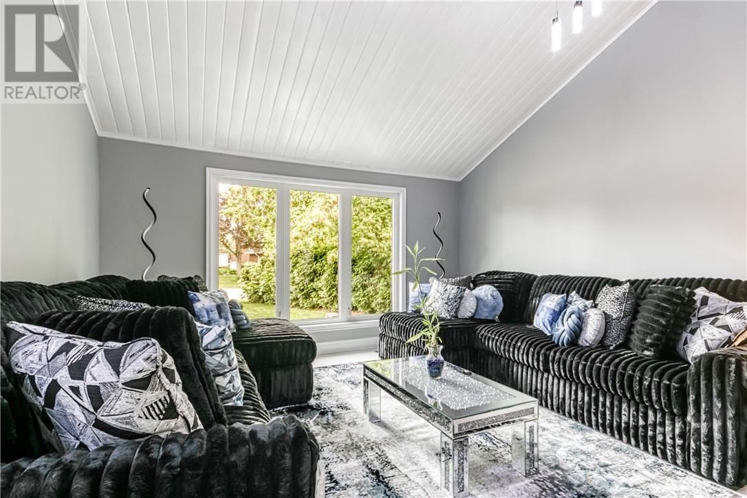 530 GALAXY COURT Image 4