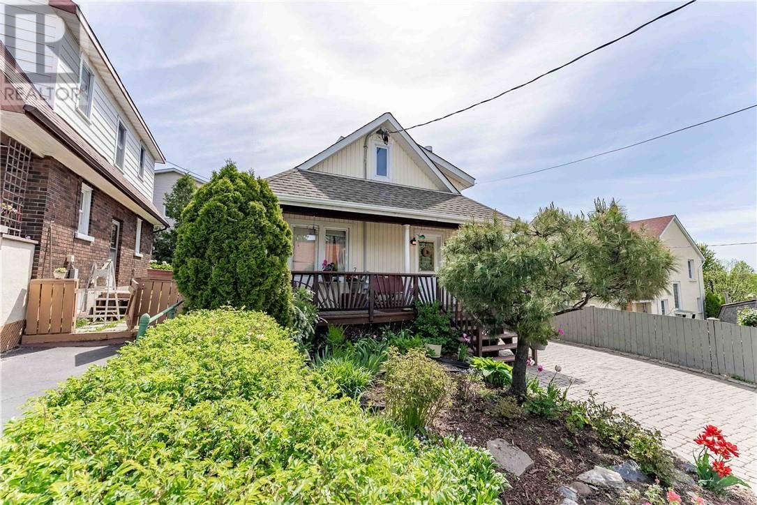 438 ANNIE STREET Image 3