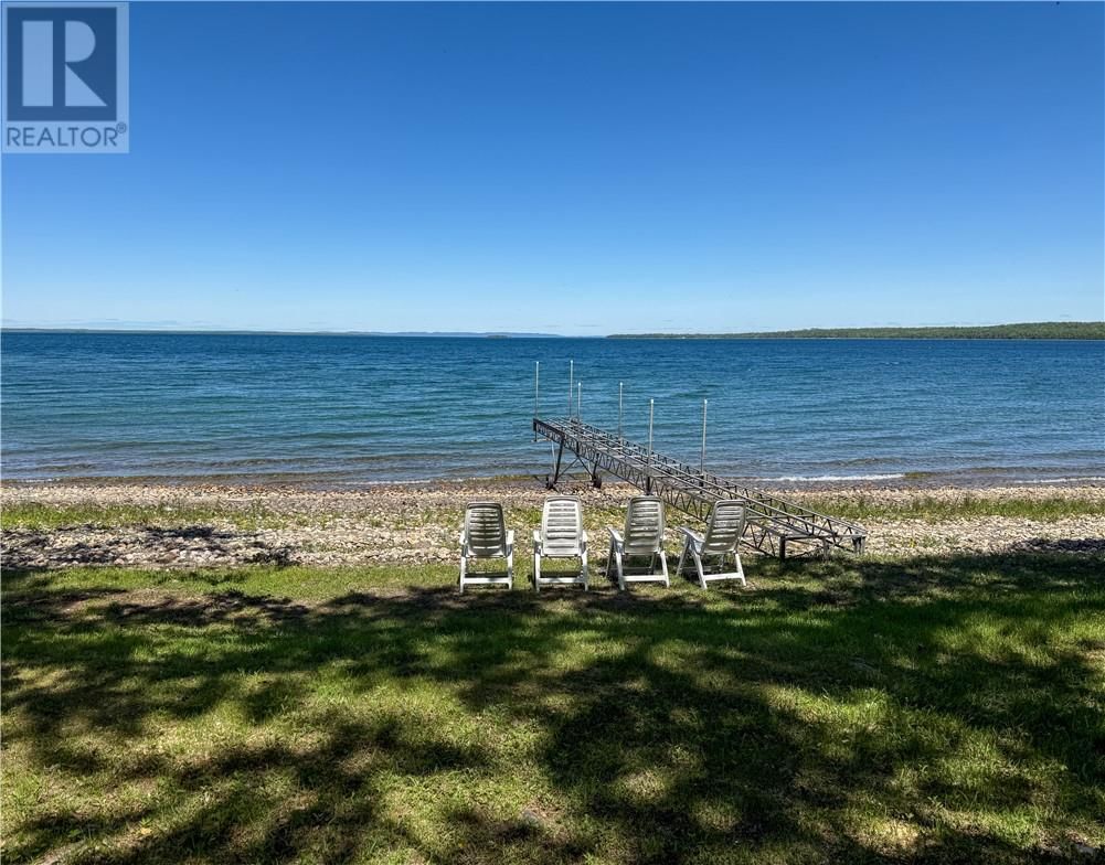 118 MAPLE DRIVE Image 10
