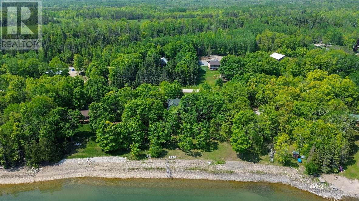 118 MAPLE DRIVE Image 13