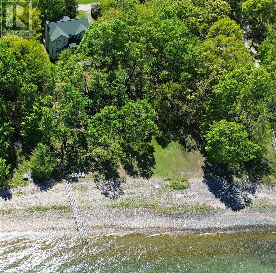 118 MAPLE DRIVE Image 14
