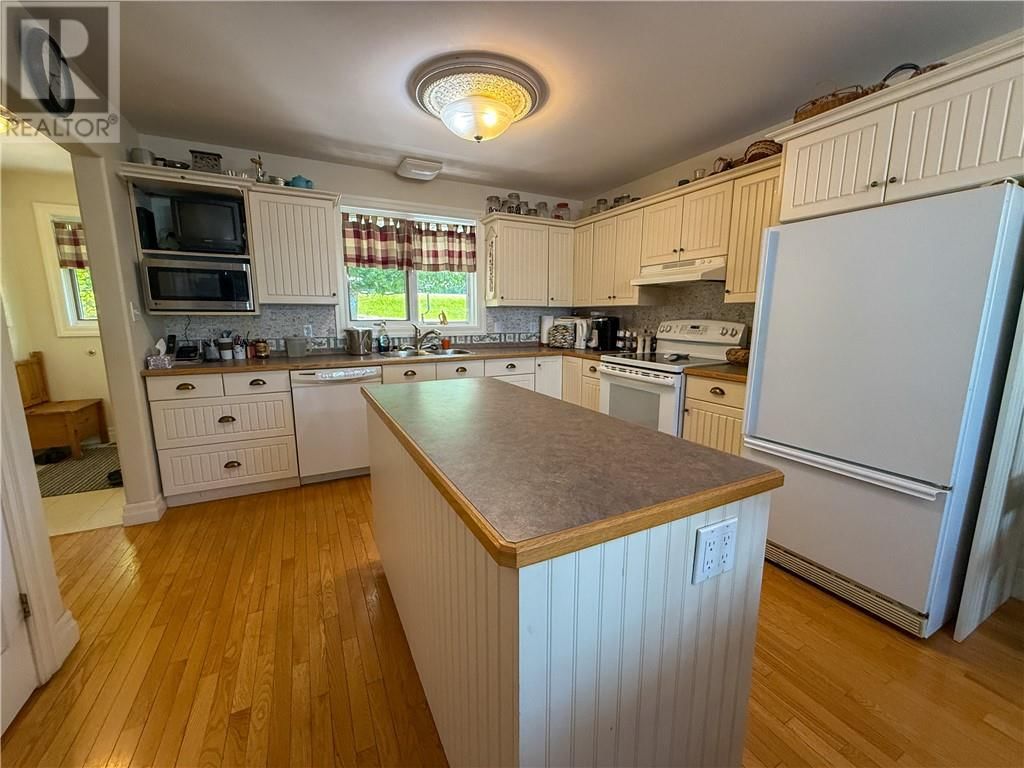 118 MAPLE DRIVE Image 26