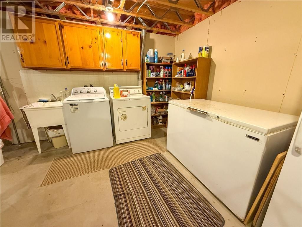 118 MAPLE DRIVE Image 54