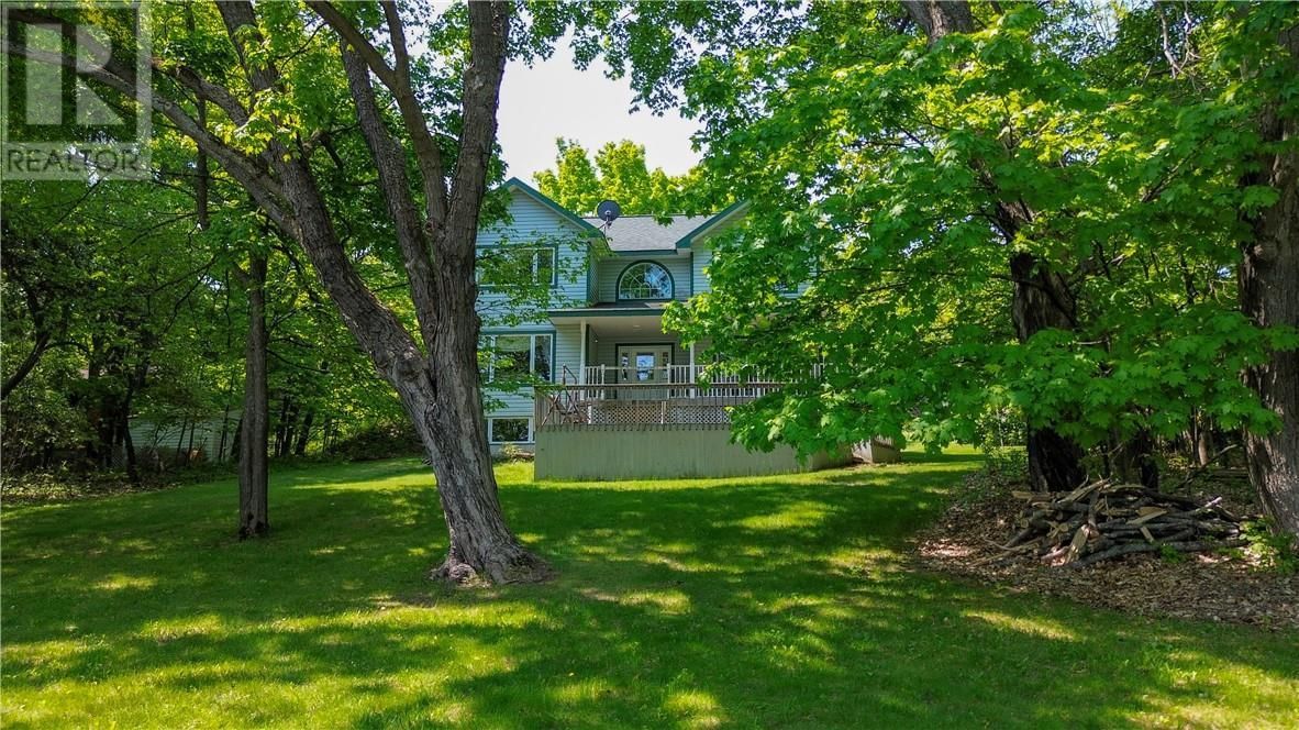 118 MAPLE DRIVE Image 9