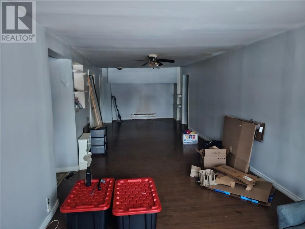 3516 FALCONBRIDGE Image 12
