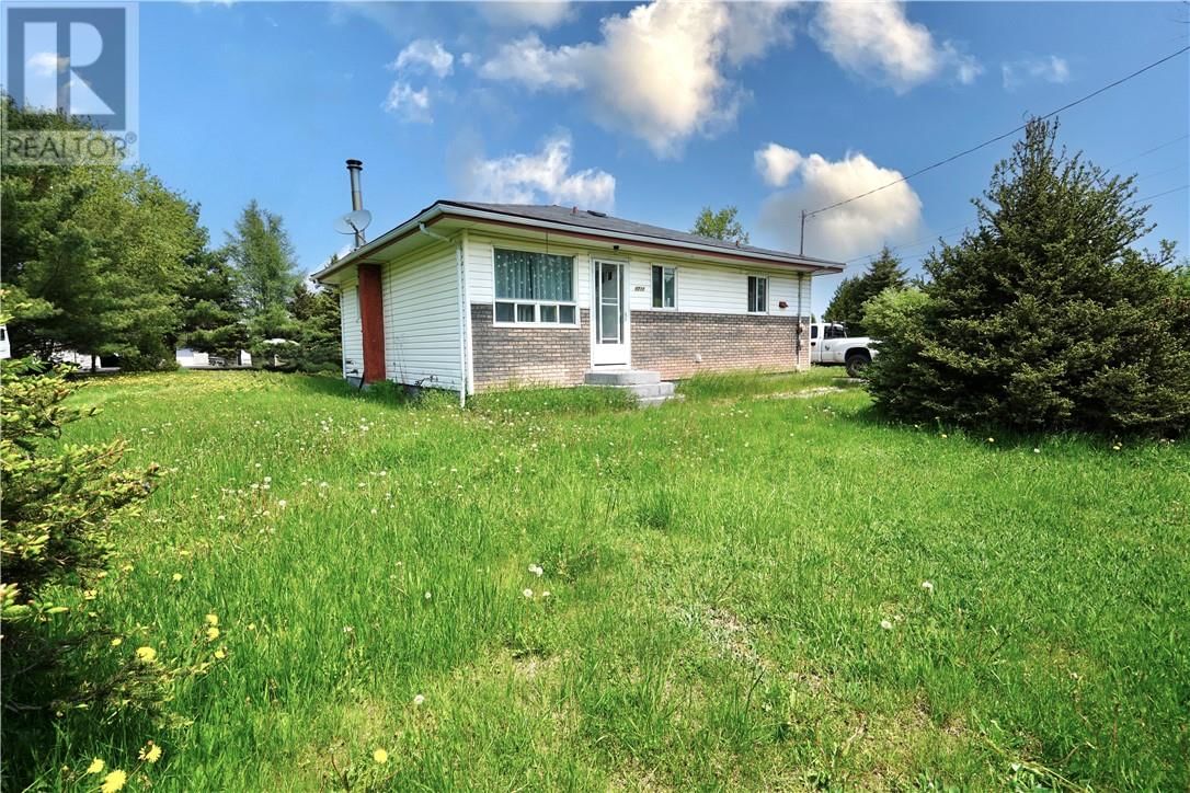4724 HIGHWAY 69 N Image 1