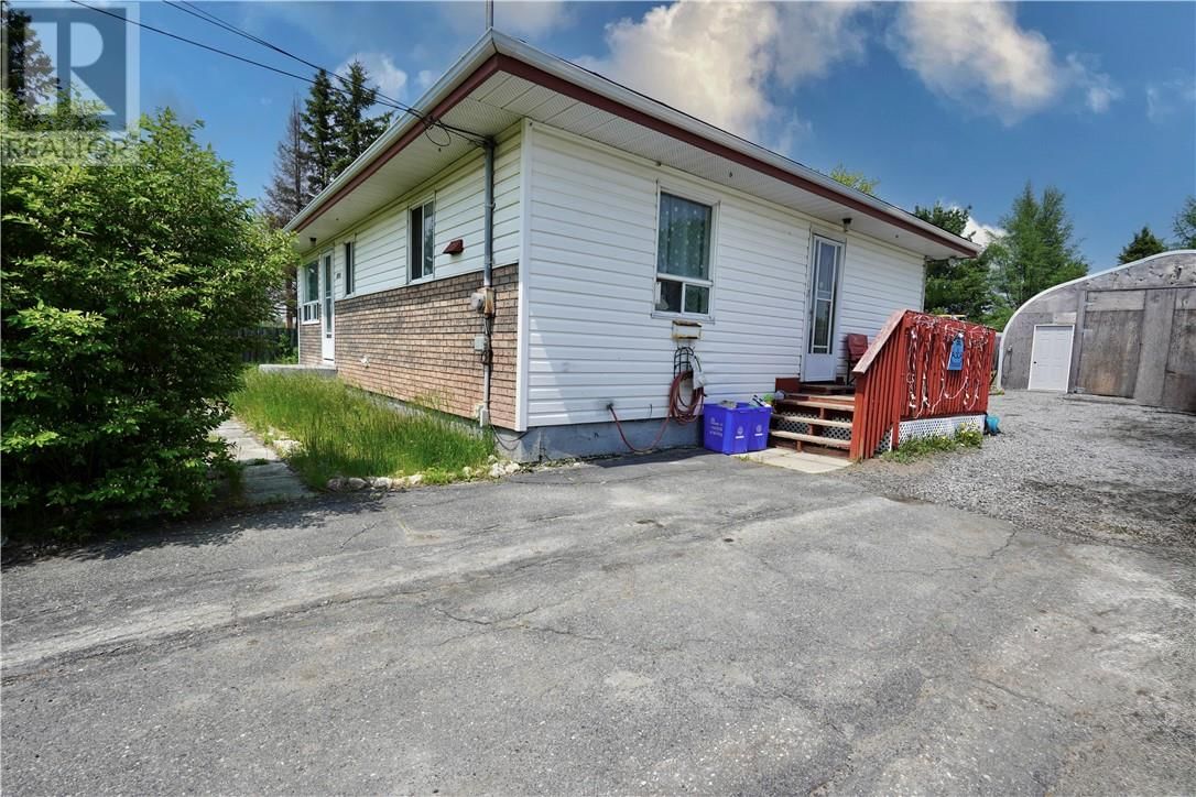 4724 HIGHWAY 69 N Image 9
