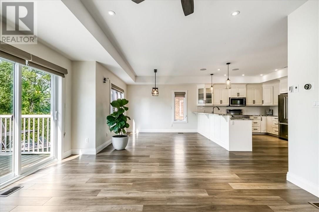 71 SIMON LAKE DRIVE Image 14