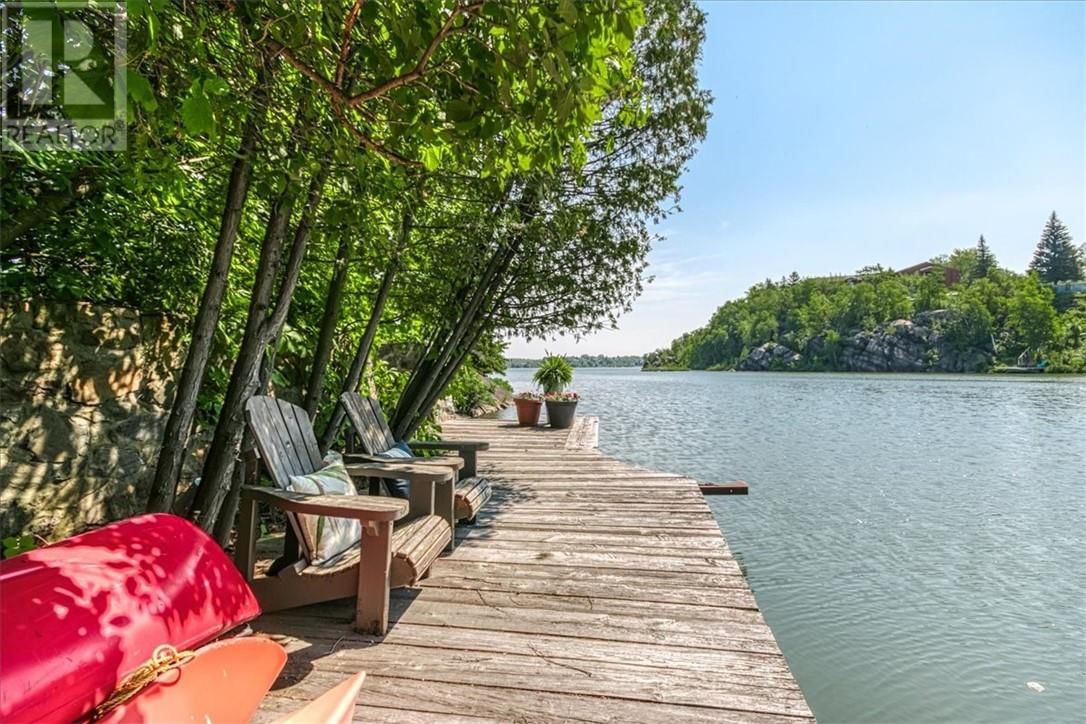 0 NEPAHWIN ISLAND Image 28