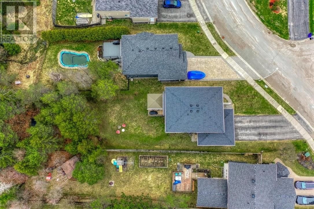 20 CHINABERRY DRIVE Image 11