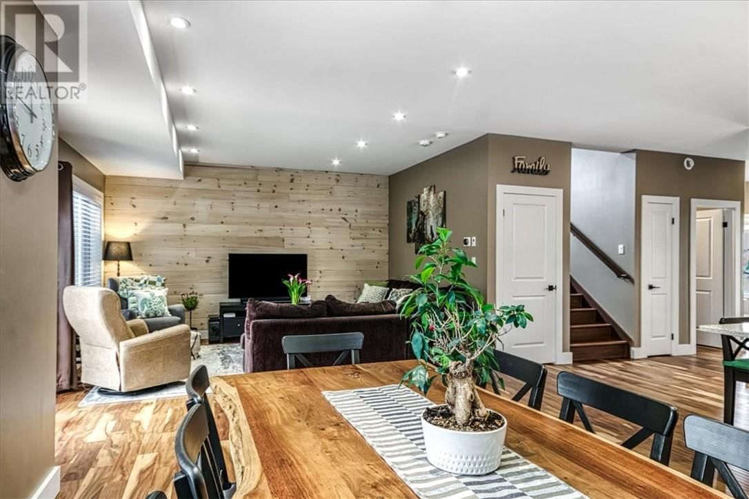 20 CHINABERRY DRIVE Image 22