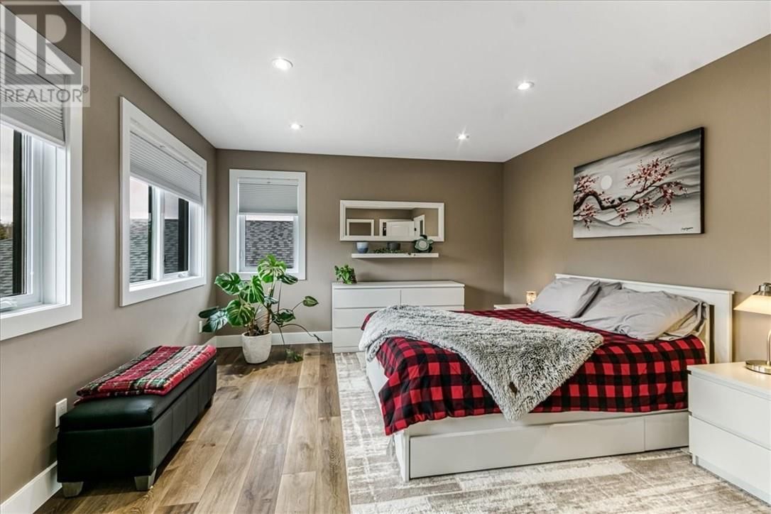 20 CHINABERRY DRIVE Image 29