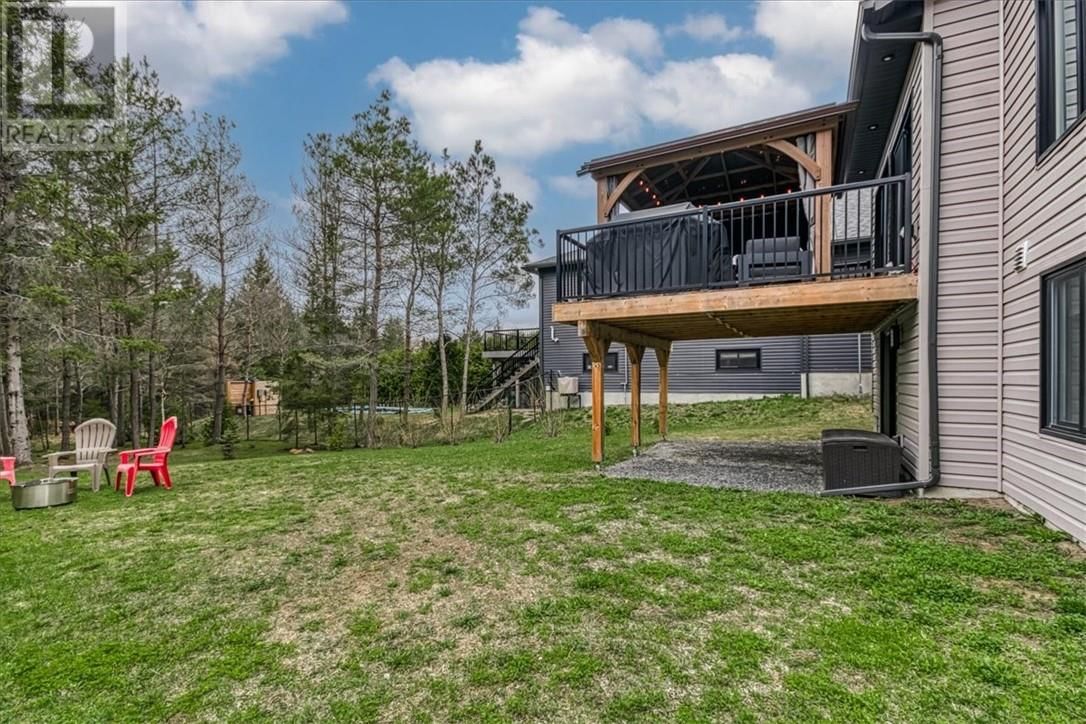 20 CHINABERRY DRIVE Image 7