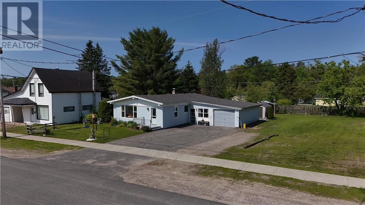 345 CASTLE STREET Image 3